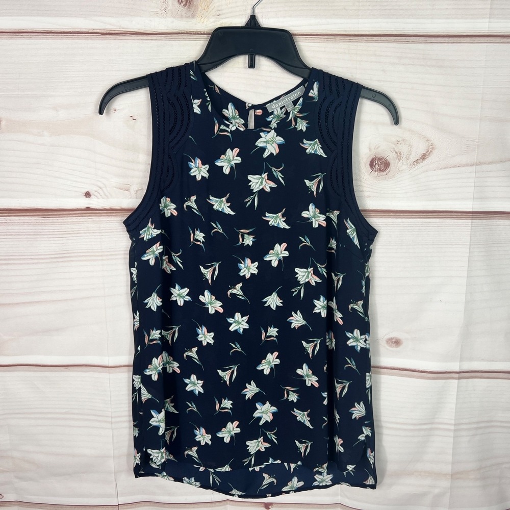 Daniel Rainn Top Womens XS Blue Floral Lilly Print Blouse Sleeveless Round Neck